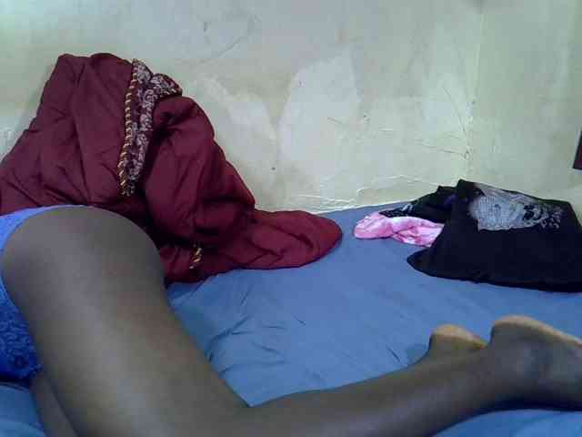 Preetypussie webcam