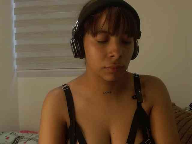 kittyrose3 webcam