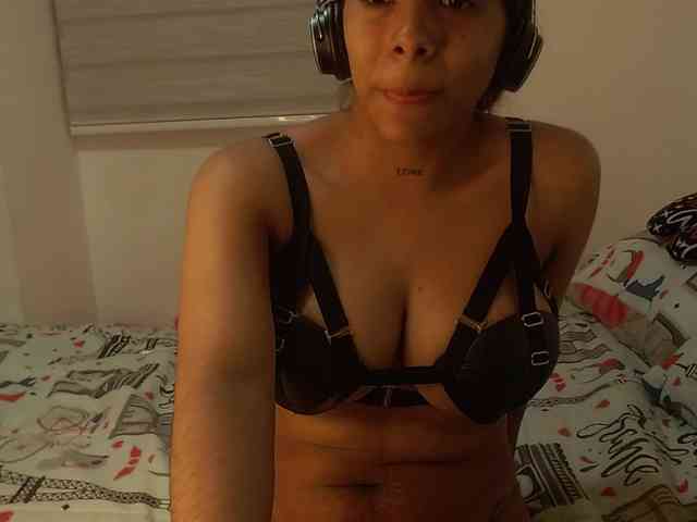 kittyrose3 webcam