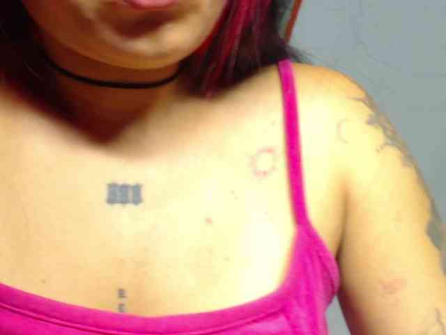 Scarlet-Delux07 webcam