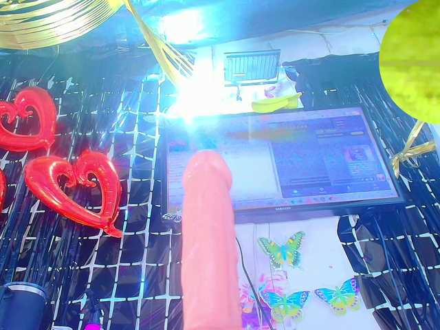 dakotamilf-hot's BongaCams show and profile