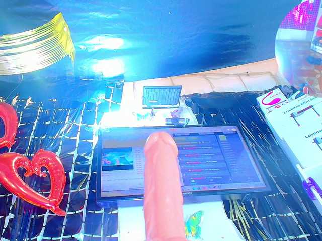 dakotamilf-hot's BongaCams show and profile