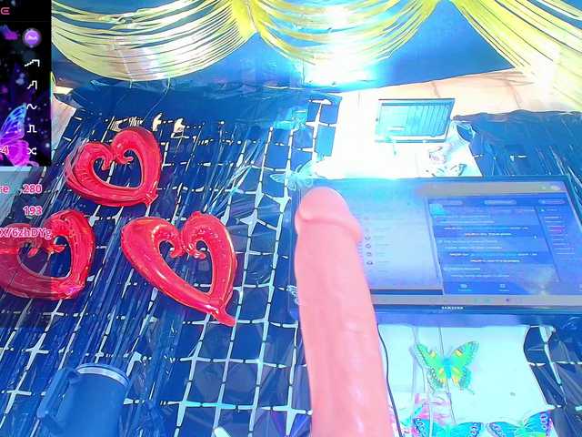 dakotamilf-hot's BongaCams show and profile