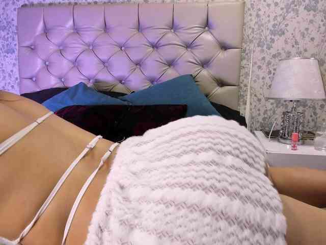 CloheBell Live Webcam on BongaCams