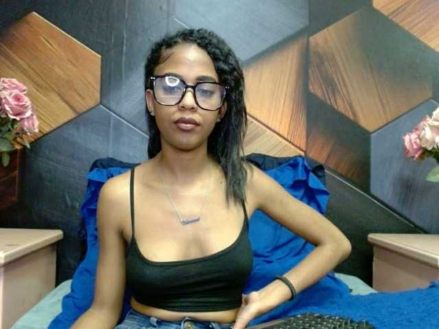 LilMisDiva from BongaCams is Freechat