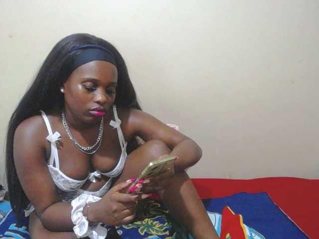 BlackkBerryy webcam bongacams model stream image