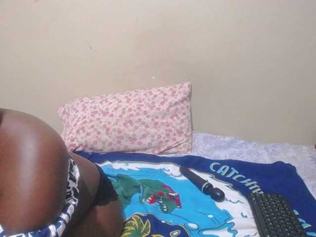 BlackkBerryy webcam bongacams model stream image