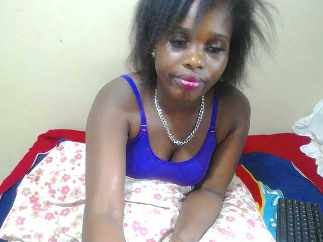 BlackkBerryy webcam bongacams model stream image