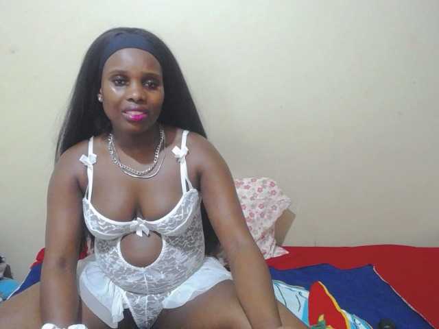 BlackkBerryy Live Cam on BongaCams