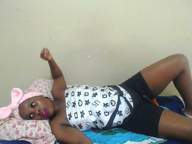 BlackkBerryy's BongaCams show and profile