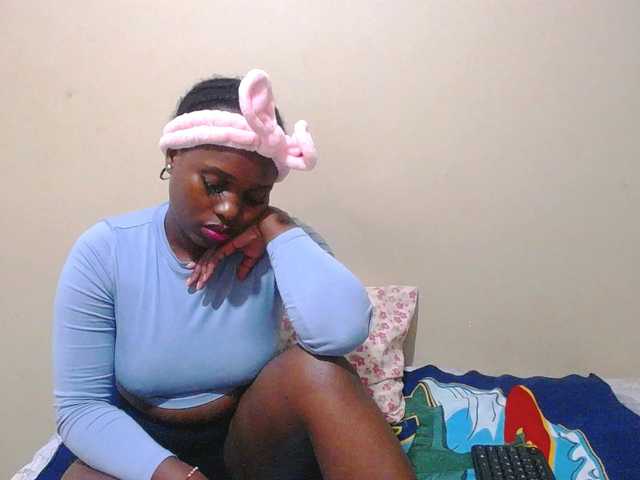 BlackkBerryy's BongaCams show and profile