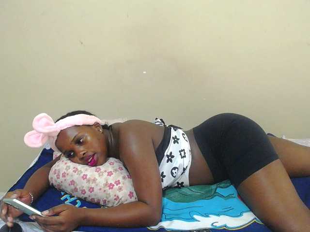 BlackkBerryy's BongaCams show and profile