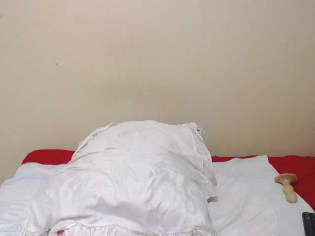 BlackkBerryy webcam bongacams model stream image