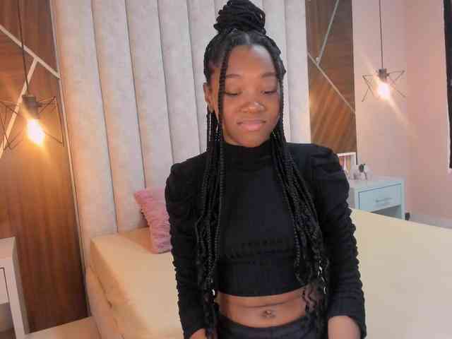 Madisson-Brooke Live Webcam on BongaCams