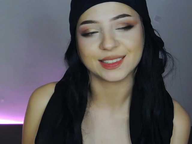 dahliacruzzz21's BongaCams show and profile