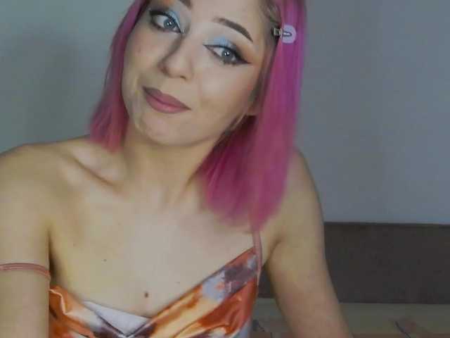 dahliacruzzz21's BongaCams show and profile
