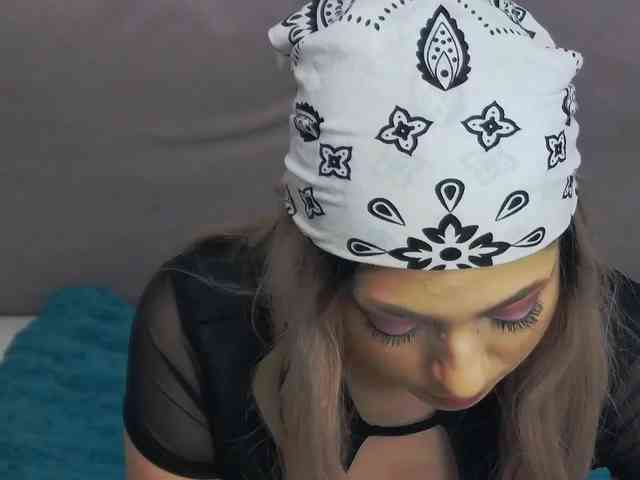 dahliacruzzz21 webcam