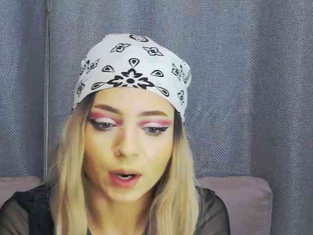 dahliacruzzz21 webcam