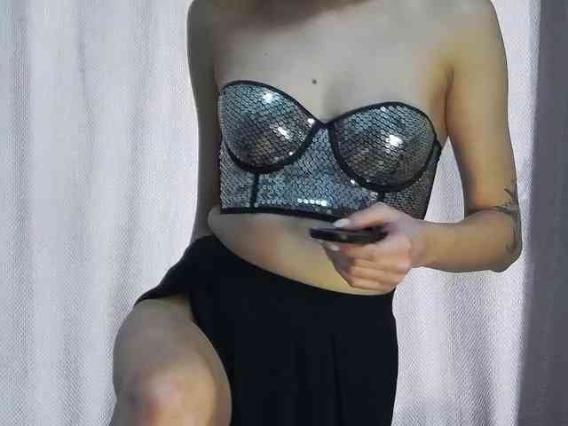 dahliacruzzz21 webcam