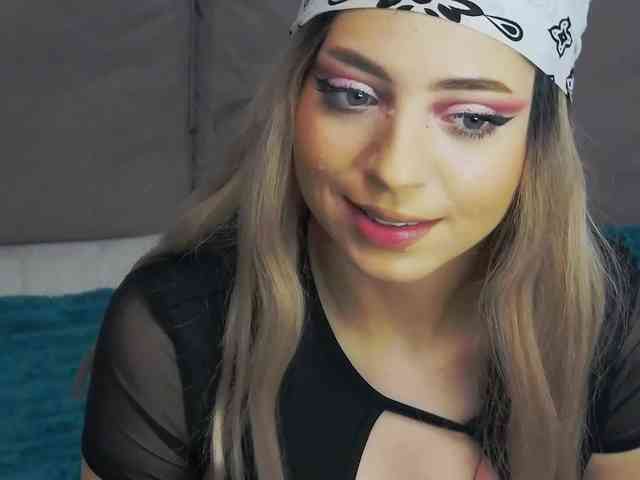 dahliacruzzz21 webcam