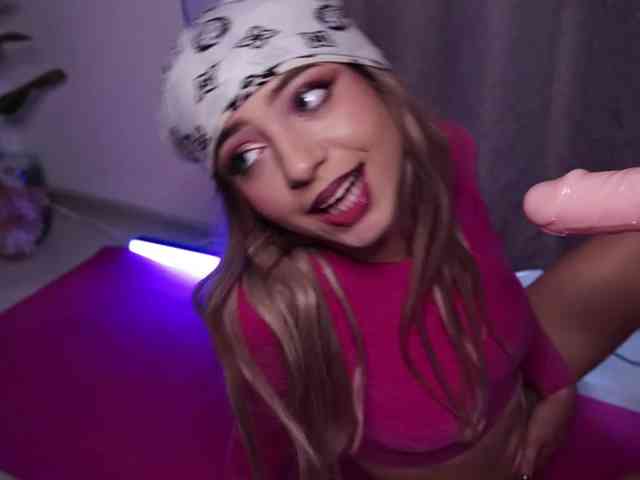 dahliacruzzz21 webcam