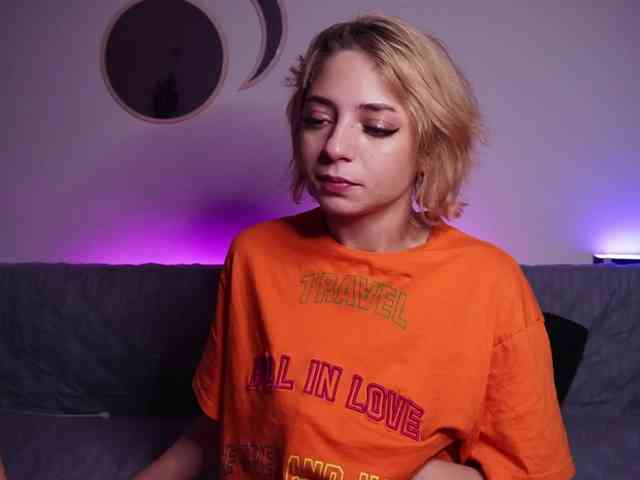 dahliacruzzz21 webcam