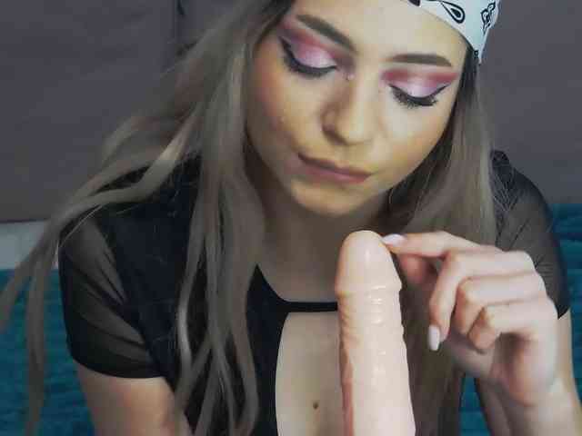 dahliacruzzz21 webcam