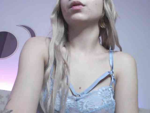 dahliacruzzz21 webcam