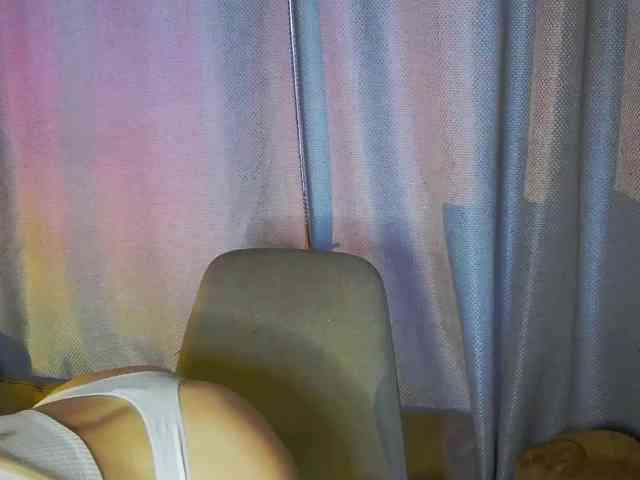 dahliacruzzz21 webcam