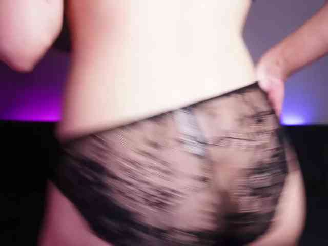 dahliacruzzz21 webcam