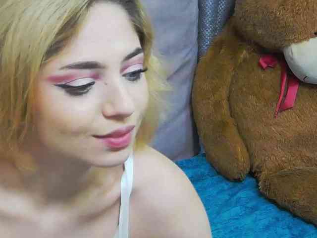 dahliacruzzz21 webcam