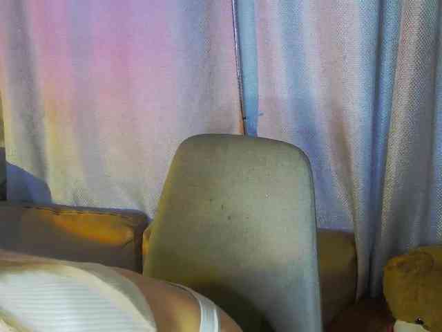 dahliacruzzz21 webcam