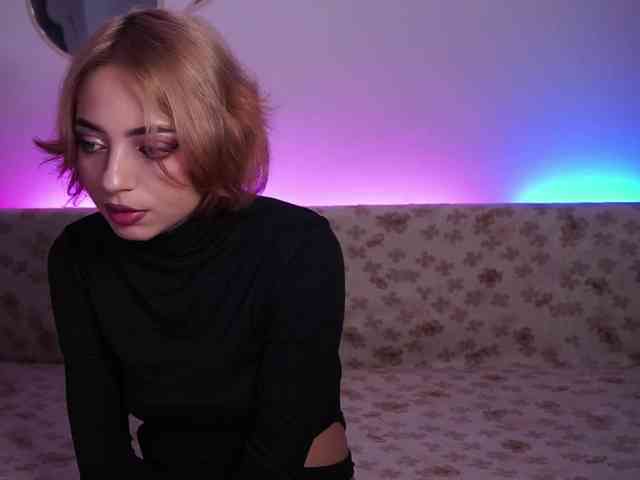 dahliacruzzz21 webcam