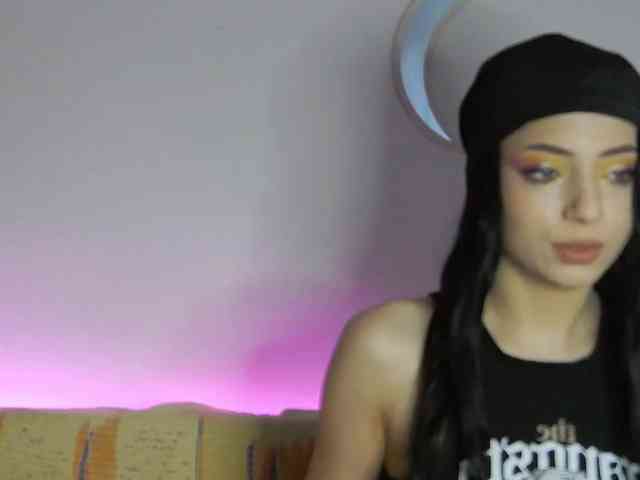 dahliacruzzz21 webcam