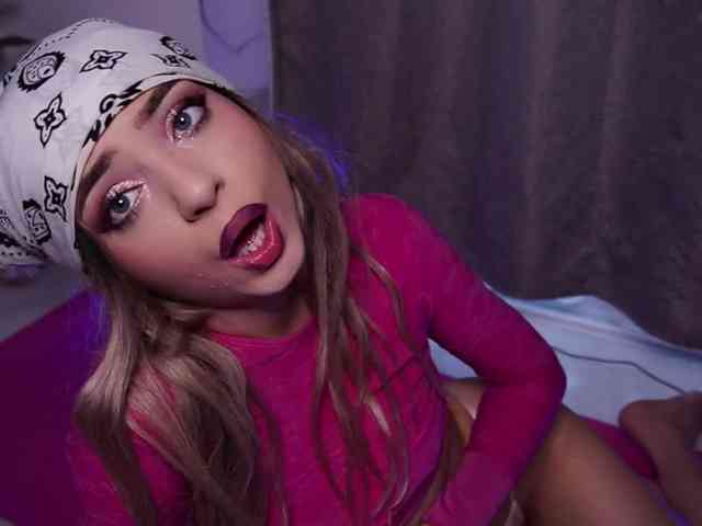 dahliacruzzz21 webcam