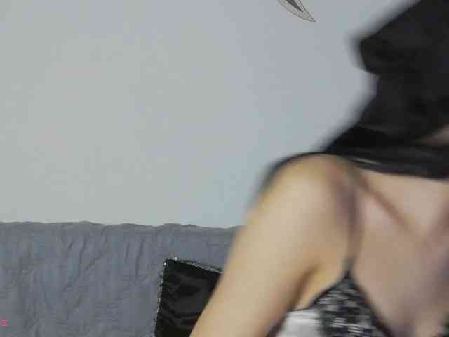 dahliacruzzz21 webcam