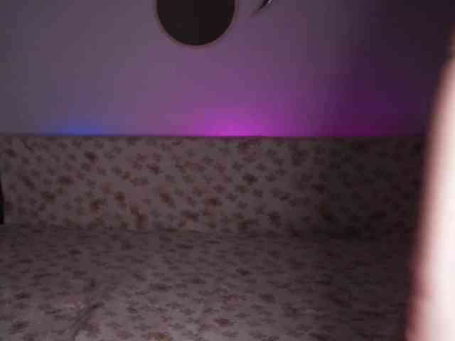 dahliacruzzz21 webcam