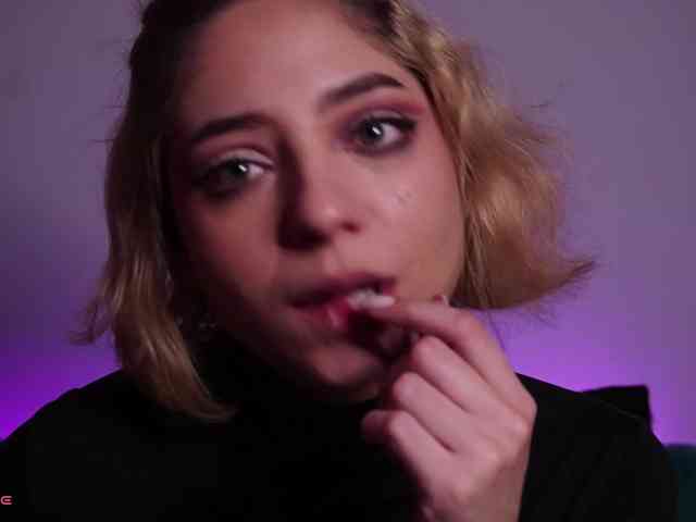 dahliacruzzz21 webcam