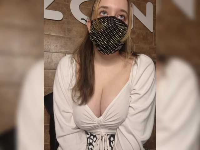 eridaamorous-1's BongaCams show and profile