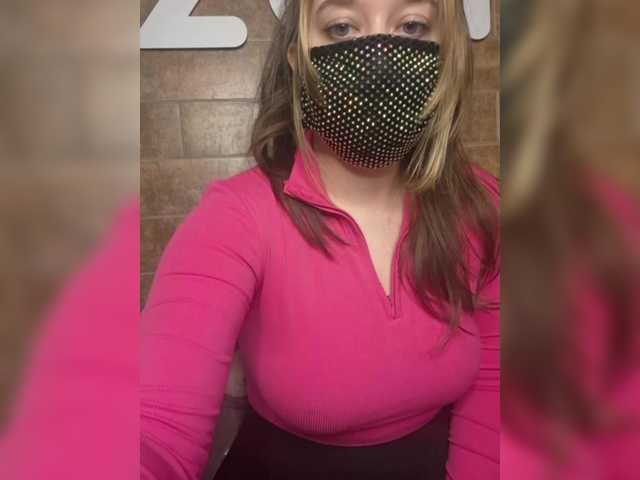 eridaamorous-1's BongaCams show and profile