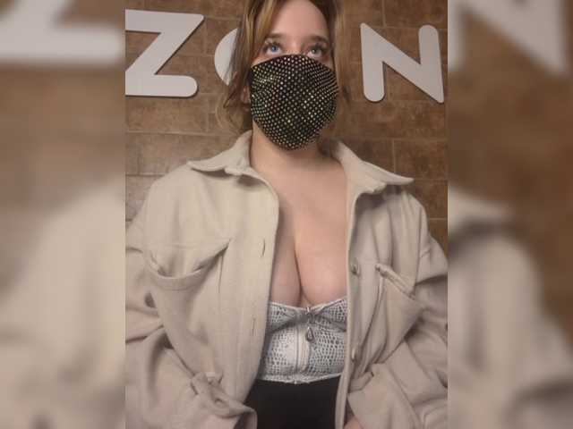 eridaamorous-1's BongaCams show and profile