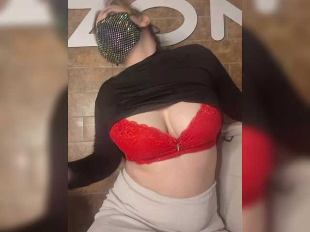 eridaamorous-1's BongaCams show and profile