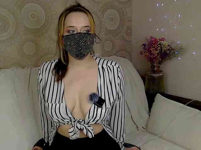 EridaAmorous-1 webcam