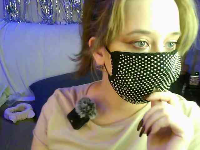 EridaAmorous-1 webcam