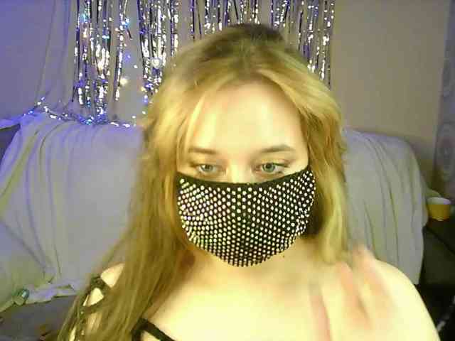 EridaAmorous-1 webcam