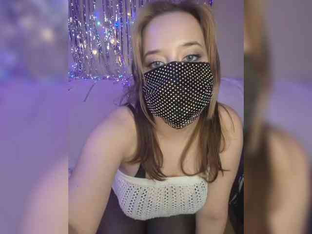 EridaAmorous-1 webcam