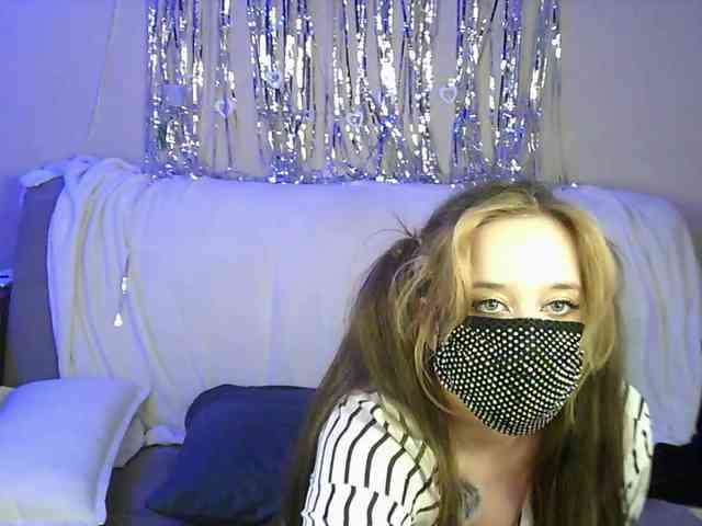 EridaAmorous-1 webcam