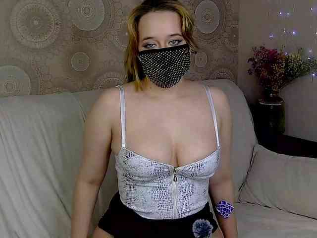 EridaAmorous-1 webcam