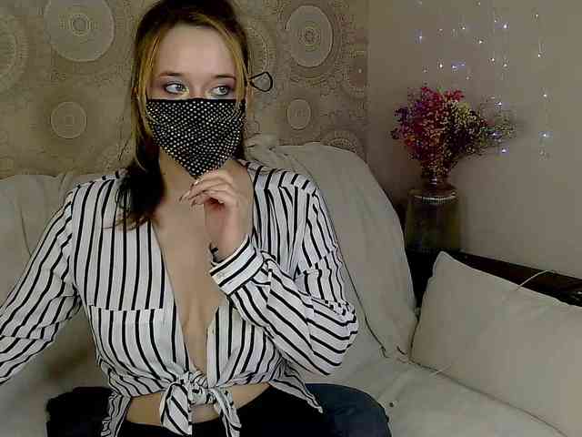 EridaAmorous-1 webcam