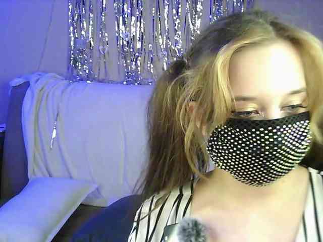 EridaAmorous-1 webcam